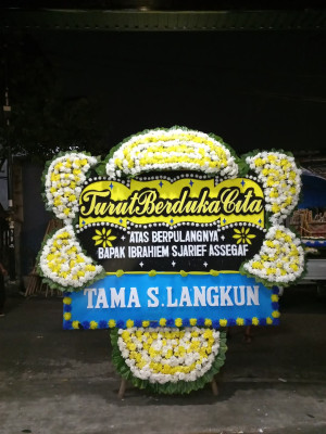 Papan Bunga Duka di Birobuli Utara